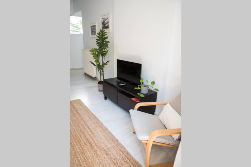 Your Cozy Downtown Home - Apartment Larissa Exterior foto